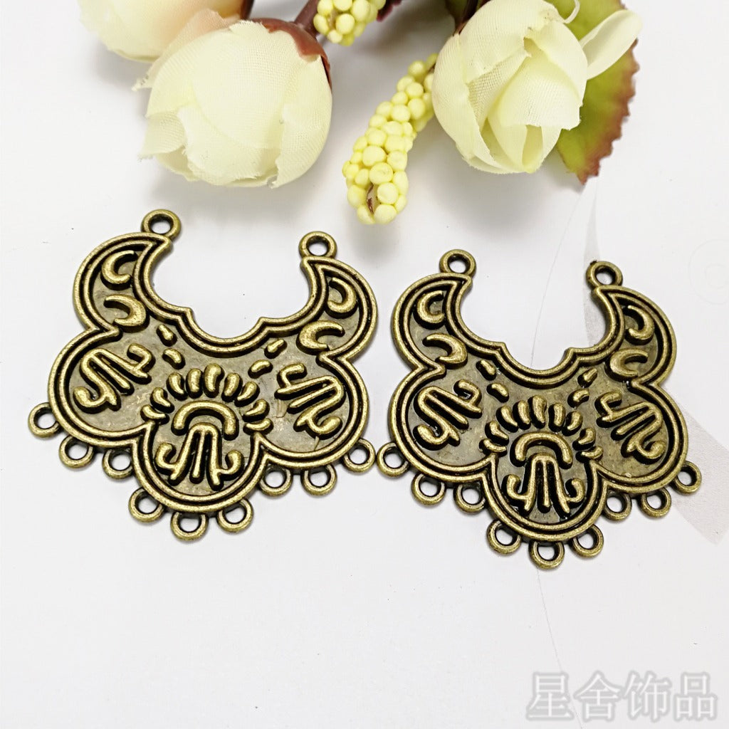 38x39mm Vintage Ethnic Multi-Hole Double Loop Alloy Charm Pendant