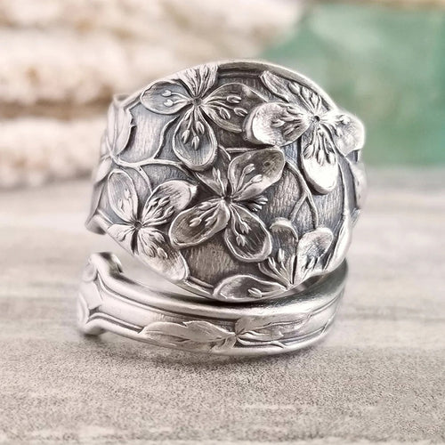 Fashion Vintage Dark Style Floral Ring For Women Blooming Flower Engagement Finger Jewelry