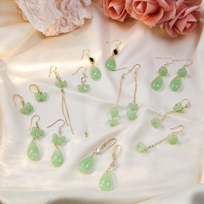 Elegant Chinese Vintage Green Jade-Look Lotus Butterfly Teardrop Rhinestone Alloy Tassel Chain Drop Earrings