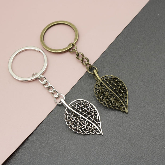 Zinc Alloy Minimal Leaf Keychain Bag Charm Fashion Accessory