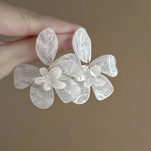 Korean Style Resin Gradient Flower Stud Earrings With Silver Needle Posts For Women