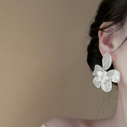 Korean Style Resin Gradient Flower Stud Earrings With Silver Needle Posts For Women