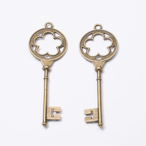 Zinc Alloy Key Charm Pendant No.608873 for DIY Necklace Bracelet Jewelry Making