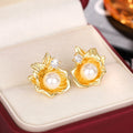Simple Faux Pearl Shell Flower Stud Earrings French Vintage Light Luxury Elegant Jewelry view 1