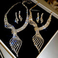 Light Luxury Alloy Leaf Rhinestone Necklace Jewelry Set For Women Elegant Collarbone Chain view 1