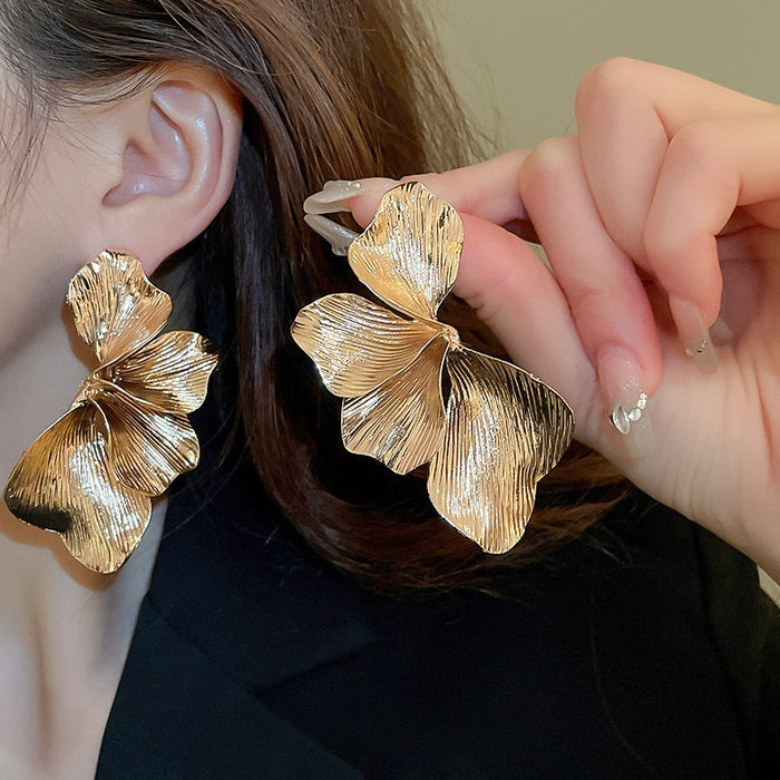 3D Floral Alloy Drop Earrings Elegant Minimalist High-End Metal Statement Earrings For Women