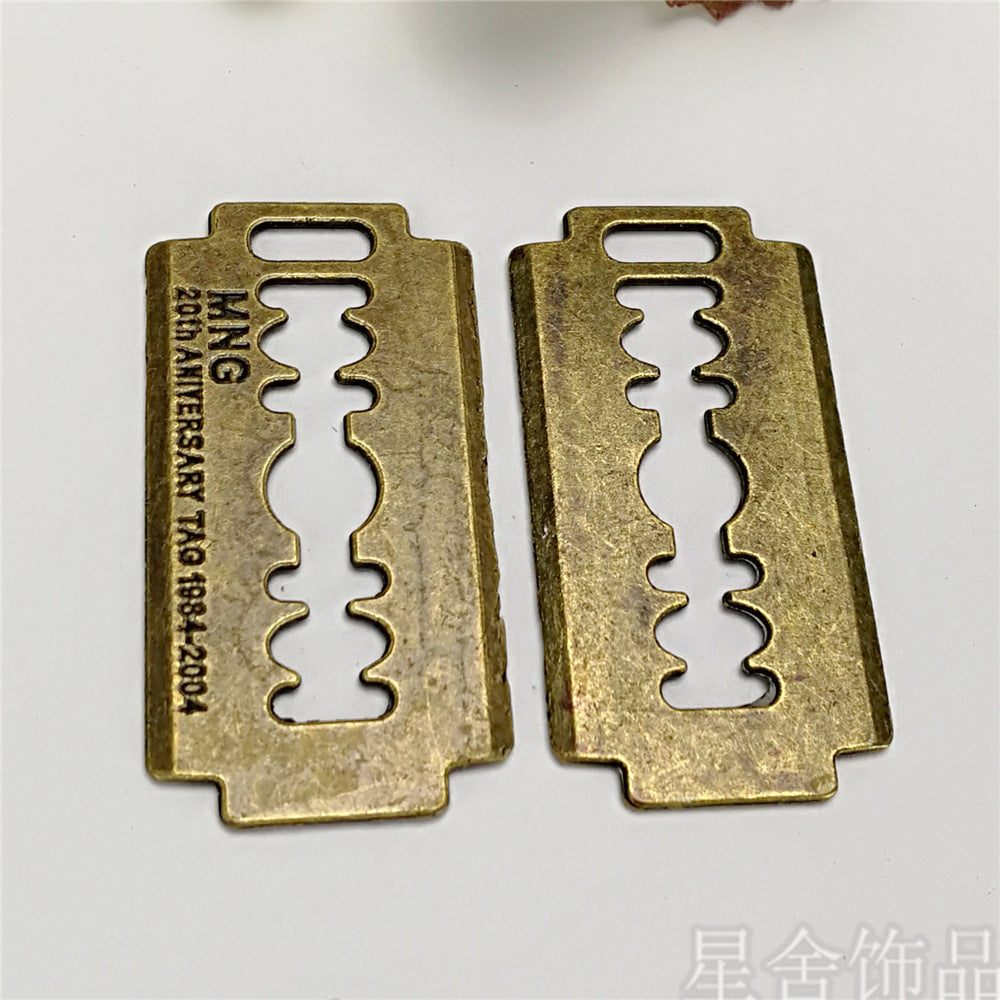 Vintage Razor Blade Alloy Charm Pendant