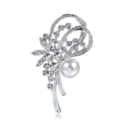 Front product view of the flower brooch pin in silver