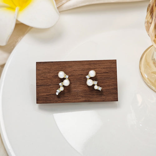 Elegant Korean French Pearl Rhinestone Geometric Stud Earrings Light Luxury Sterling Silver Needle Earrings