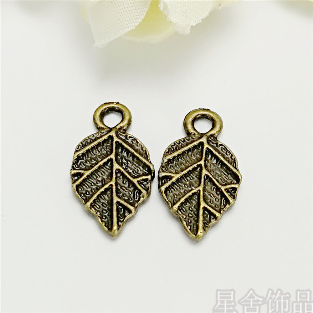 Vintage Small Leaf Alloy Charm Pendant 17x9mm