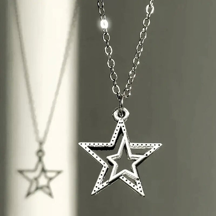 Vintage Hollow Five Point Star Sweater Chain, Simple 3D Star Pendant Necklace Jewelry