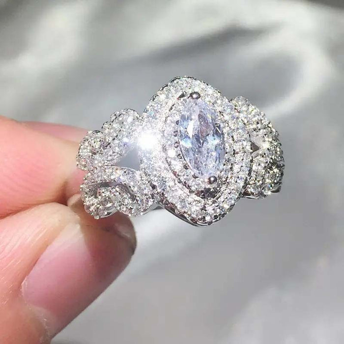 Niche Design Floral Butterfly Marquise Stone Ring For Women, Light Luxury Engagement Jewelry