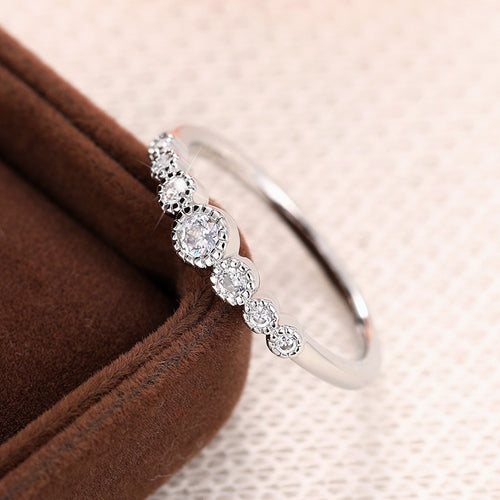 Minimalist Zircon Women's Ring, Light Luxury Korean Thin Finger Ring With Niche Design