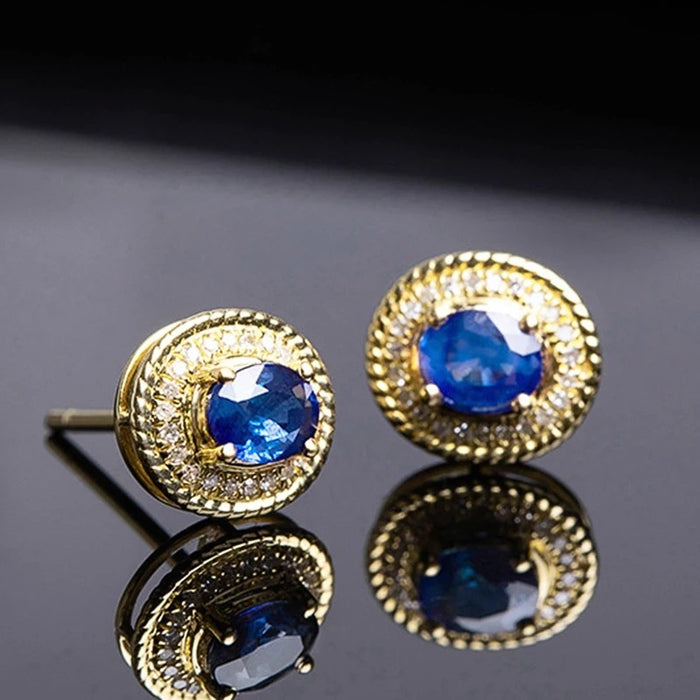 Royal Vintage Queen Style Stud Earrings Twisted Trim Small Elegant Women's Ear Jewelry