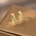 Korean Dongdaemun Autumn Fashion Earrings, Faux Pearl Twisted Ear Cuff Elegant Ear Jewelry view 1