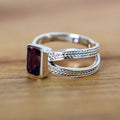 Niche Design Textured Twist Cross Ring High End Fashion Finger Jewelry For Women view 5
