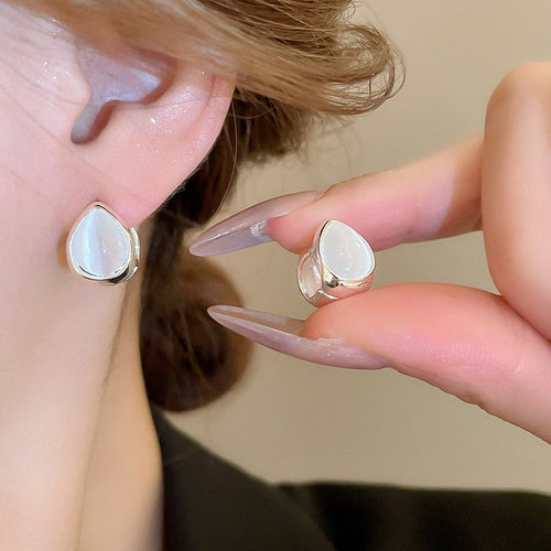 Minimalist Silver Teardrop Cat Eye Stone Earrings French Elegant Light Luxury Ear Cuffs