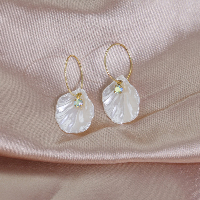 White Shell Charm Gold Alloy Hoop With Crystal Rhinestone Elegant Fresh Forest Style Earrings
