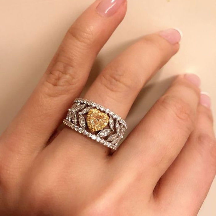 Vintage Hollow Heart Ring For Women Fashion Versatile Design Index Finger Heart Shape Jewelry