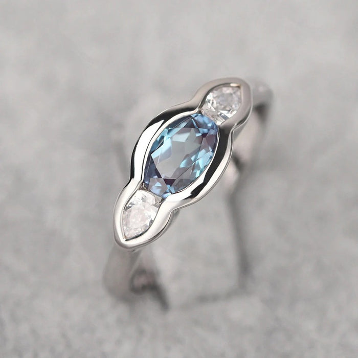 Minimalist Geometric Oval Index Finger Ring With Wrapped Edge, Unique Trendy Statement Jewelry