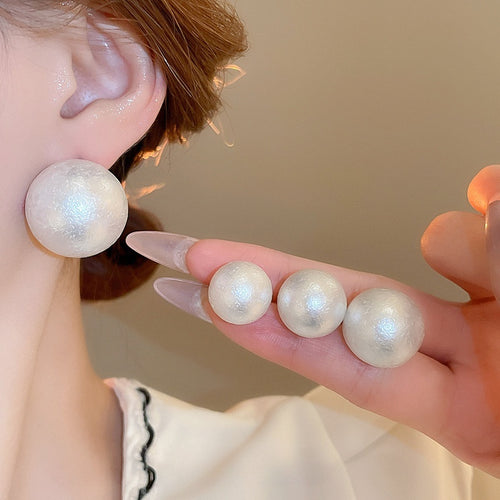 French Vintage Geometric Faux Pearl Stud Earrings For Women Light Luxury Court Style
