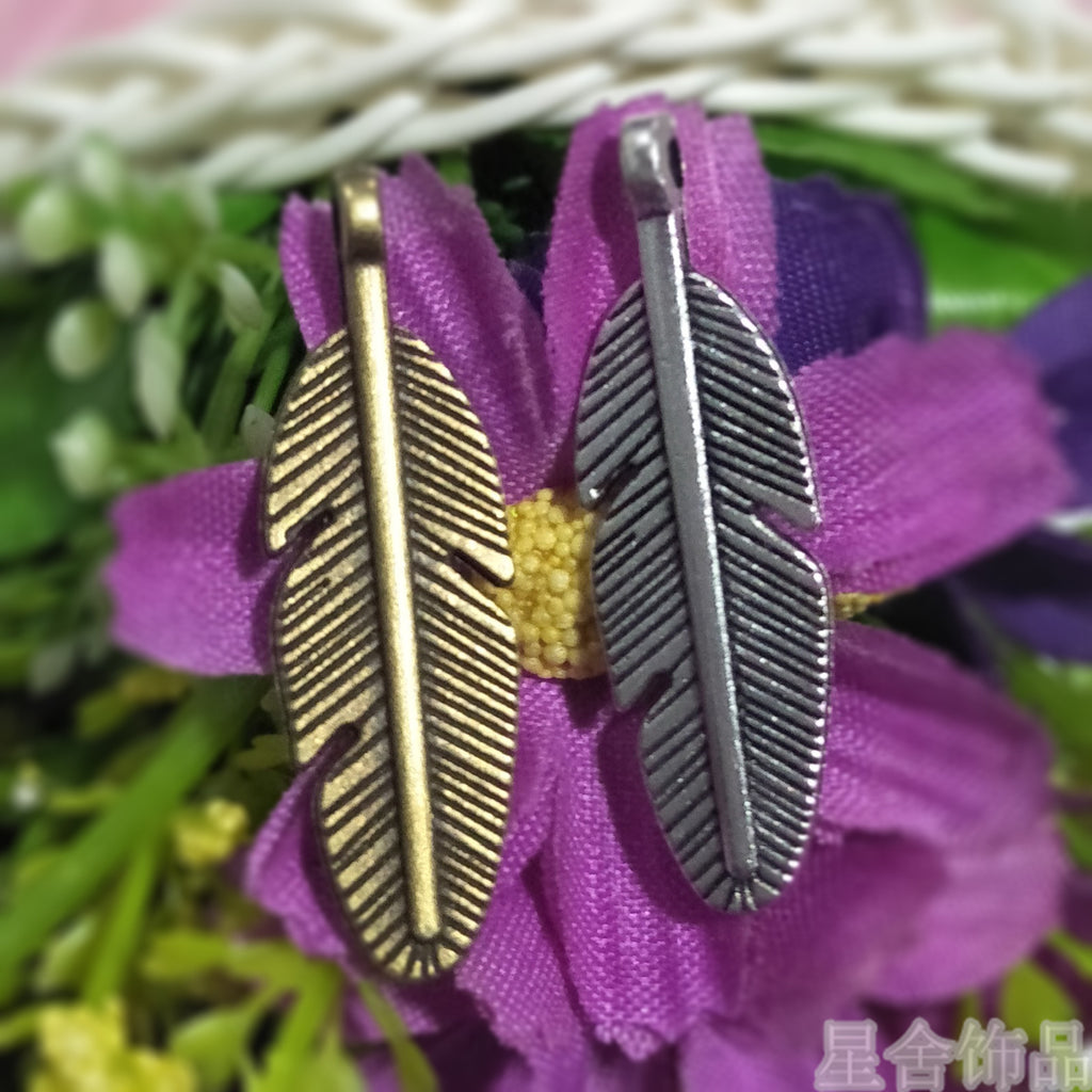 30x9mm Feather Alloy Charm Pendant