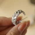 Korean Style Refined Water Drop C-Shaped Leaf Earrings For Women Fashion Plant Theme Ear Jewelry view 2