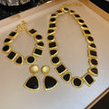 Vintage Black Contrast Geometric Alloy Jewelry Set With Earrings Necklace And Bracelet view 4