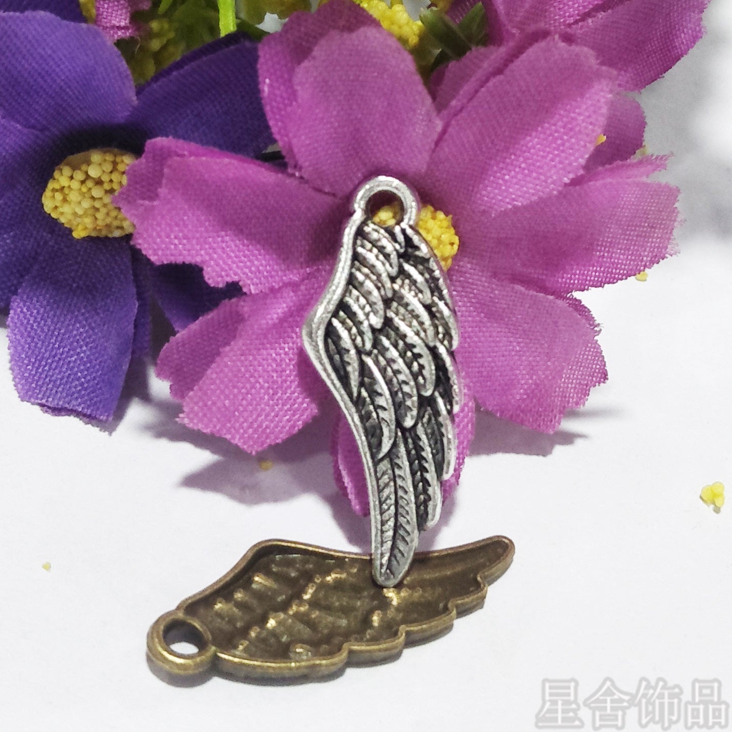 Vintage Alloy Wing Feather Charm Pendant 27x10mm