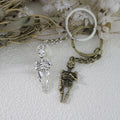 Zinc Alloy Minimalist Skull Keychain For Punk Bag Charm view 3