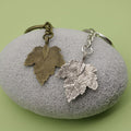 Zinc Alloy Leaf Keychain Bag Charm Gift – Antique Copper view 3
