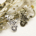 Zinc Alloy Guitar Skull Keychain Bag Charm Gift view 4