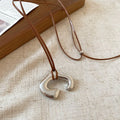 Premium Alloy Irregular C-Shaped Geometric Line Pendant Necklace Trendy Minimalist Collarbone Jewelry view 4