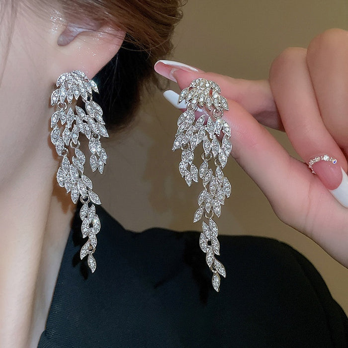 Chic Alloy Feather Tassel Drop Earrings With Rhinestone Leaf Geometric Design
