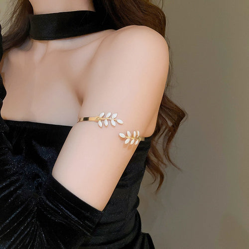 Minimalist Alloy Enamel Leaf Open Bangle For Women, Light Luxury Arm Cuff