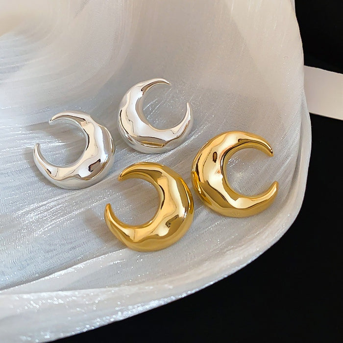 Gold Plated Metal Moon C Shape Stud Earrings With Silver Pins, Exaggerated Light Luxury Geometric Jewelry