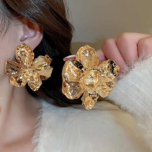 3D Pleated Metal Flower Stud Earrings For Women, Exaggerated Statement Fashion Jewelry