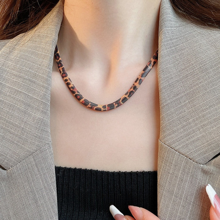 Maillard Leopard Print Twisted Copper Snake Bone Chain Necklace For Women Retro Geometric Choker