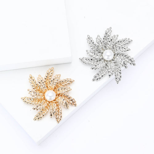 Metal Alloy Pearl Wheat Snowflake Brooch Pin For Sweaters And Coats