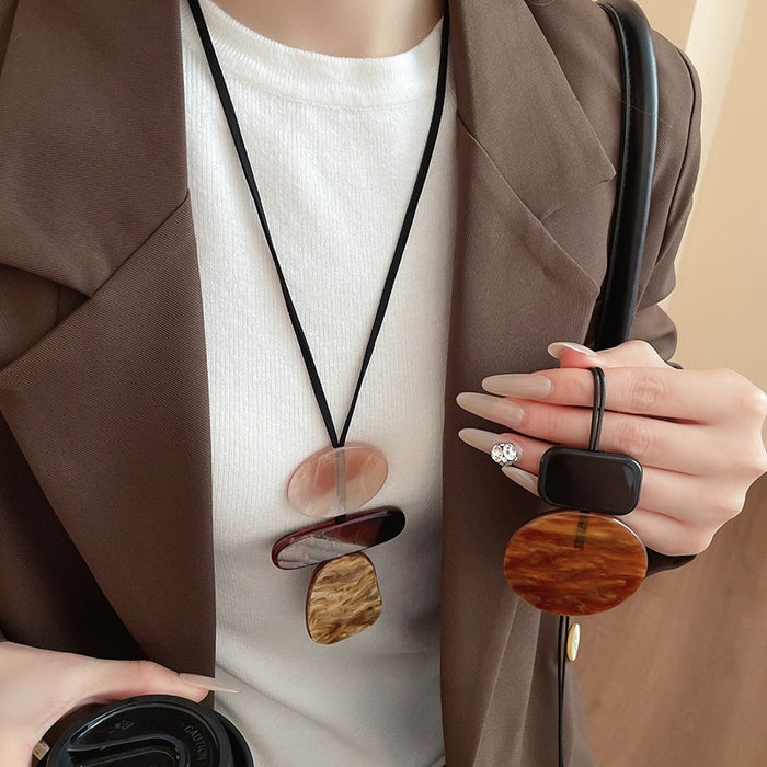 Resin Geometric Pendant Sweater Necklace With Leather Cord For Women Fashion Statement Jewelry