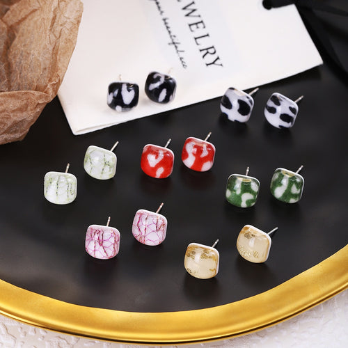 Cute Colorful Square Sugar Acrylic Stud Earrings For Women Light Luxury Random Print Sweet Earrings