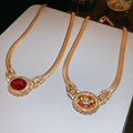 Vintage Alloy Rhinestone Oval Pendant Necklace For Women Light Luxury Geometric Collarbone Jewelry view 2