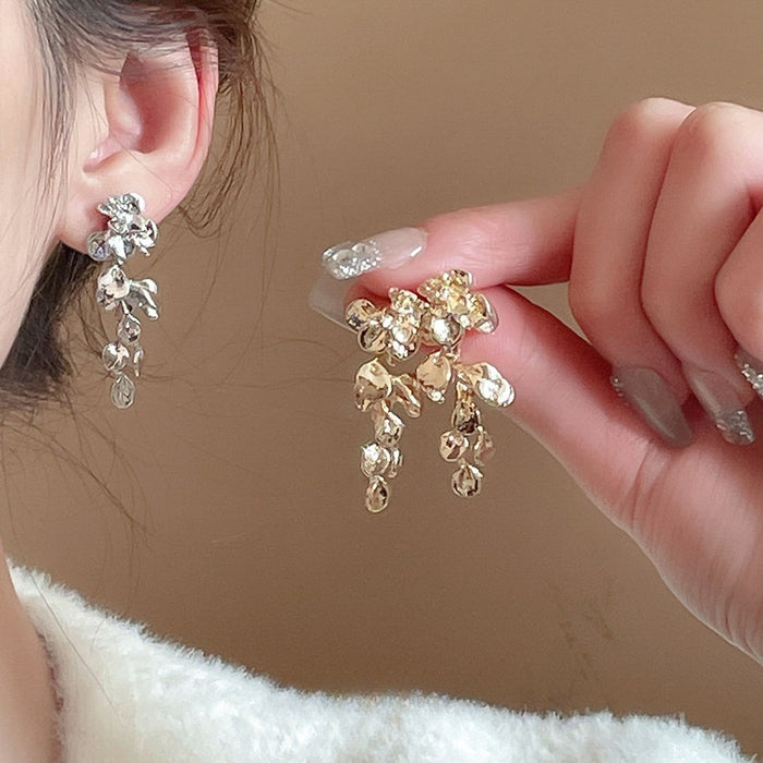 Light Luxury Metal Flower Tassel Drop Earrings With Silver Pin Vintage Elegant Floral Design