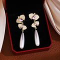 Elegant New Chinese Butterfly Flower Enamel Rhinestone Alloy Long Teardrop Pearl Dangle Earrings view 1
