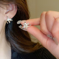 Light Luxury Alloy Flower Stud Earrings For Women, Minimalist Versatile Fashion Ear Jewelry view 2