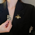 Vintage Bee Faux Pearl Alloy Brooch, Court Style Retro Light Luxury Animal Pin view 1