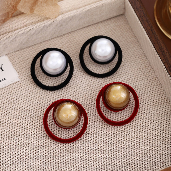 Vintage Luxury Hollow Circle Velvet Hoop Pearl Bead Stud Earrings For Women Winter Statement Earrings