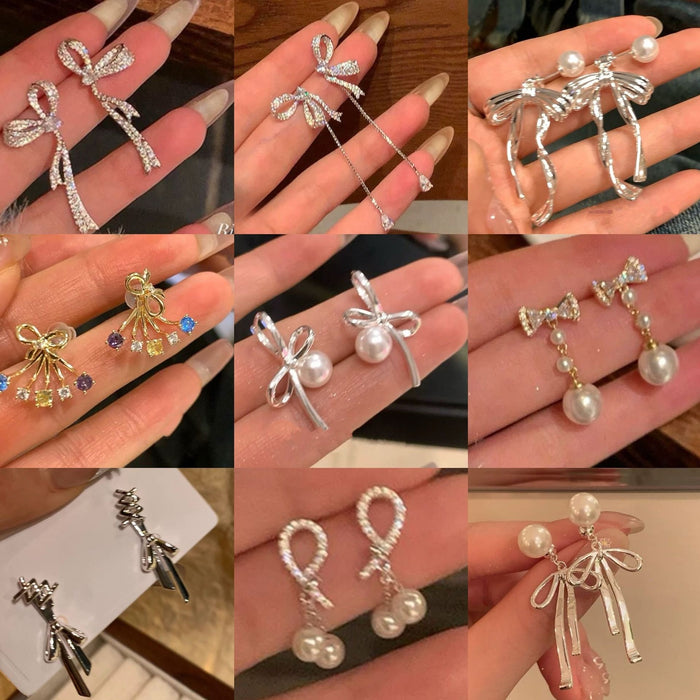 Korean Light Luxury Alloy Rhinestone Bow Stud Earrings With Silver Needle Posts