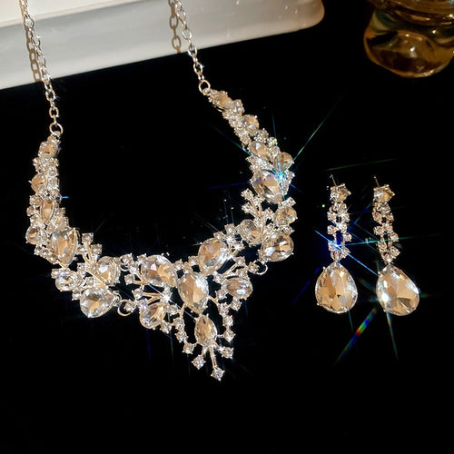 Light Luxury Alloy Rhinestone Teardrop Stud Earrings And Collarbone Necklace Jewelry Set