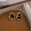 Vintage Irregular Heart Leopard Print Alloy Studs, Hong Kong Style Maillard Fashion Elegant Earrings view 3